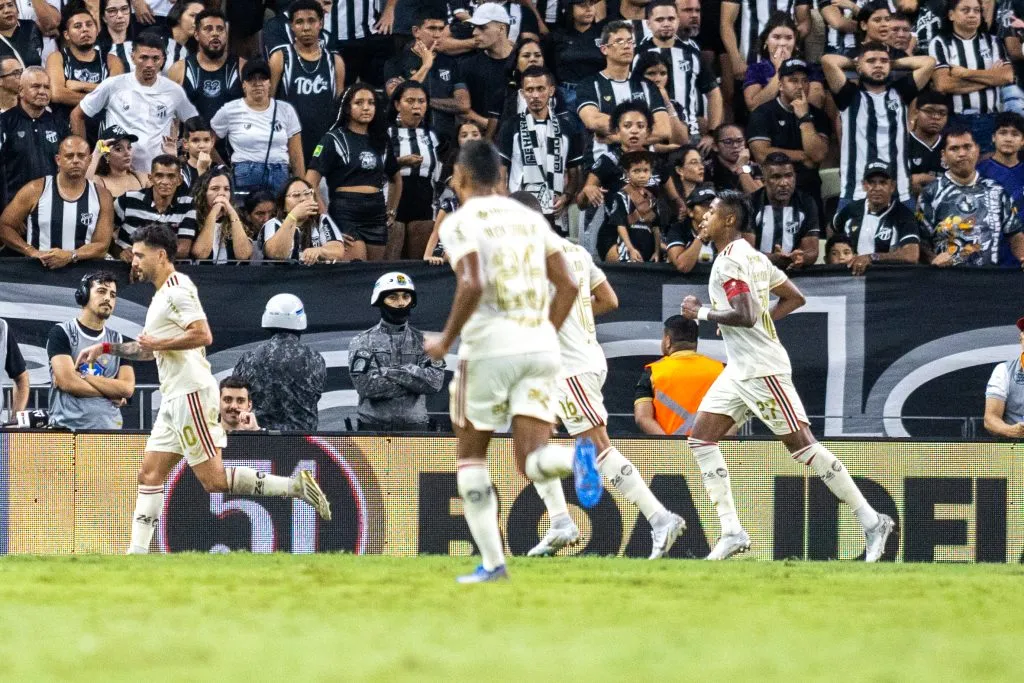 Flamengo joga mal e fica apenas no empate em 1 a 1 com o Ceará. Foto: Lucas Emanuel/AGIF