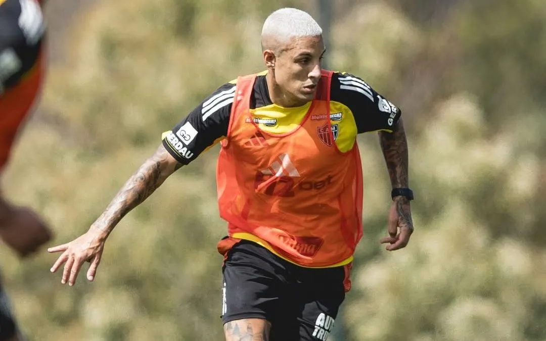 Arana, voltou a treinar com o elenco no CT do Galo e pode ser trunfo contra o Flamengo. Foto: Divulgação redes sociais/Atlético Mineiro