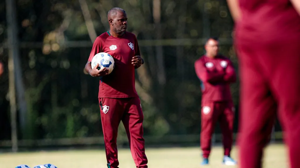 Paulo César Rodrigues auxiliar técnico do Fluminense Feminino