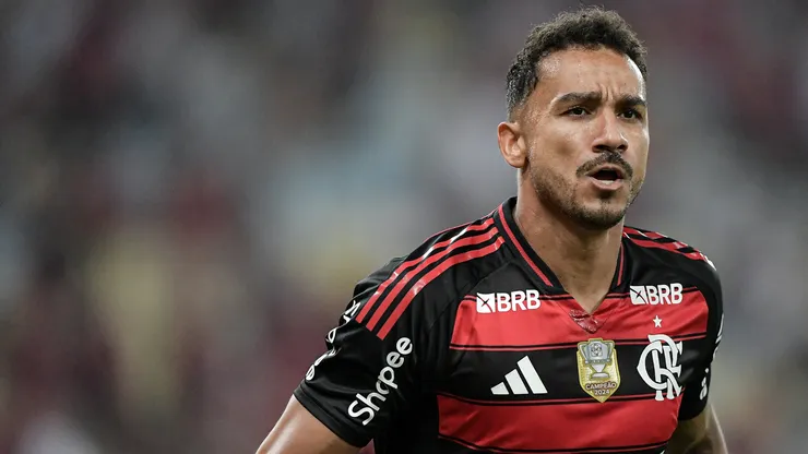 Danilo segue em recuperação no DM do Flamengo - Foto: Thiago Ribeiro/AGIF