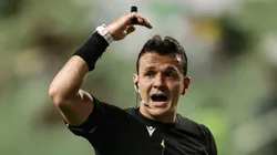 Caio Max é alvo de polêmica no rival do Palestra