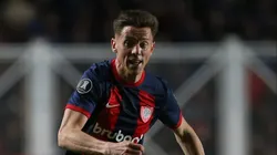 BUENOS AIRES, ARGENTINA - AUGUST 13: Nicolas Tripichio of San Lorenzo controls the ball during the Copa CONMEBOL Libertadores 2024 match between San Lorenzo and Atletico Mineiro at Pedro Bidegain Stadium on August 13, 2024 in Buenos Aires, Argentina. (Photo by Daniel Jayo/Getty Images)
