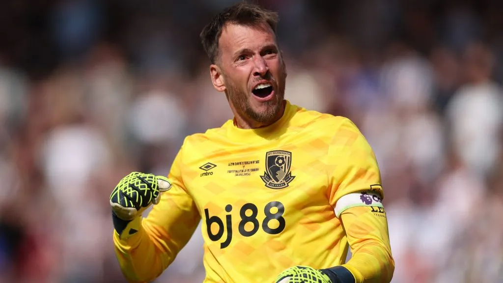 Neto entrou no radar do Flamengo e Botafogo para a temporada – Foto: Eddie Keogh/Getty Images