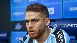 Cuéllar participa de treino, surpreende comissão do Grêmio, mas algo ainda pode impedir retorno (Foto: Lucas Uebel/Grêmio)