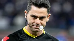 Árbitro foi escalado para o duelo - Foto: Fernando Moreno/AGIF.