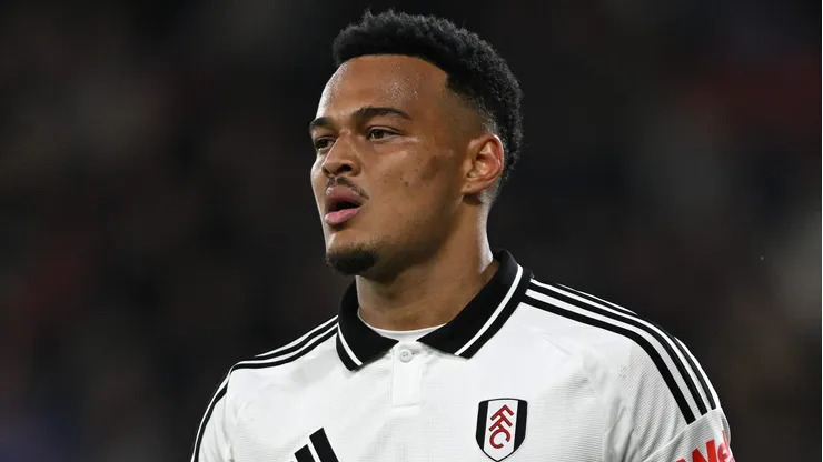 Rodrigo Muniz, atacante do Fulham em partida do campeonato inglês