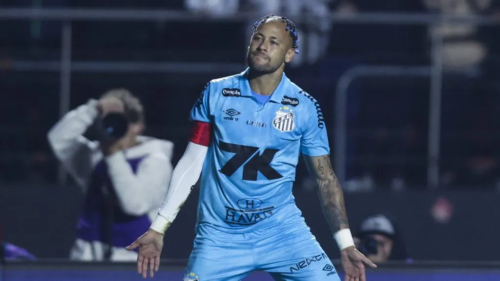 Neymar, atacante do Santos em partida do campeonato brasileiro