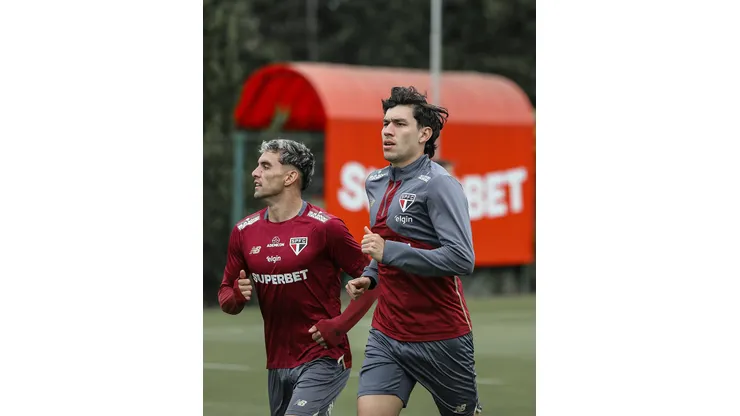 O elenco do São Paulo finalizou a preparação para o duelo contra o Furacão e pode contar com alguns retornos