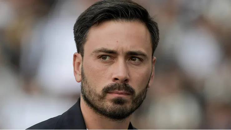 Davide Ancelotti vem blindando o elenco meio às informações sobre crise de Textor com a Eagle.
