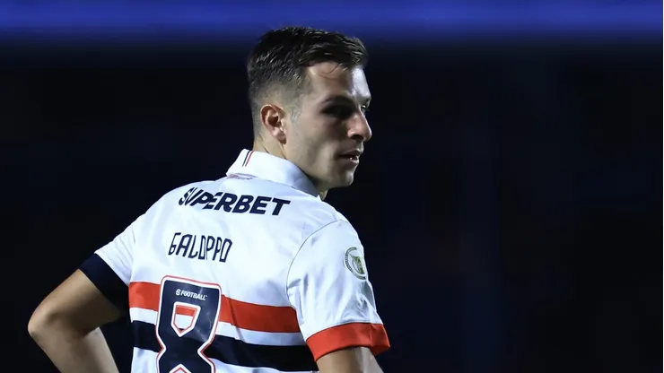 - Galoppo com a camisa do SPFC - Foto: Marcello Zambrana/AGIF