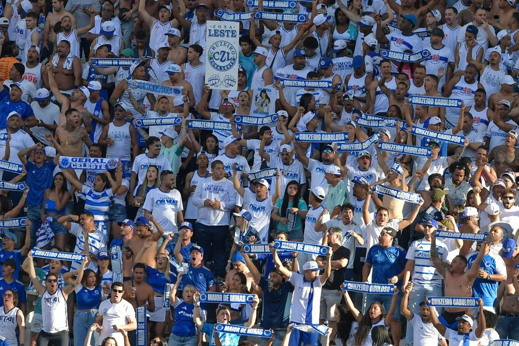 RJ – RIO DE JANEIRO – 03/08/2025 – BRASILEIRO A 2025, BOTAFOGO X CRUZEIRO – Torcida do Cruzeiro durante partida contra Botafogo no estadio Engenhao pelo campeonato Brasileiro A 2025. Foto: Thiago Ribeiro/AGIF