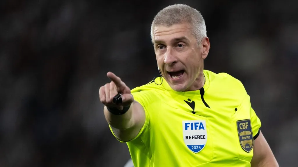 Anderson Daronco foi escolhido para apitar Palmeiras x Corinthians – Foto: Jorge Rodrigues/AGIF