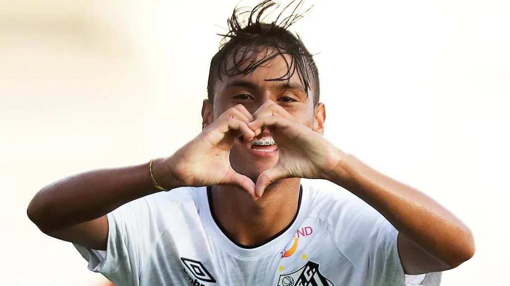 Hyan em ação pelo Peixe. Diretoria pediu paciência ao staff do atleta – Foto: Pedro Ernesto Guerra Azevedo/Santos FC