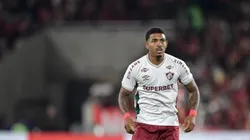 John kennedy jogador do Fluminense durante partida contra o Flamengo no estadio Maracana pelo campeonato Brasileiro A 2025. Foto: Thiago Ribeiro/AGIF