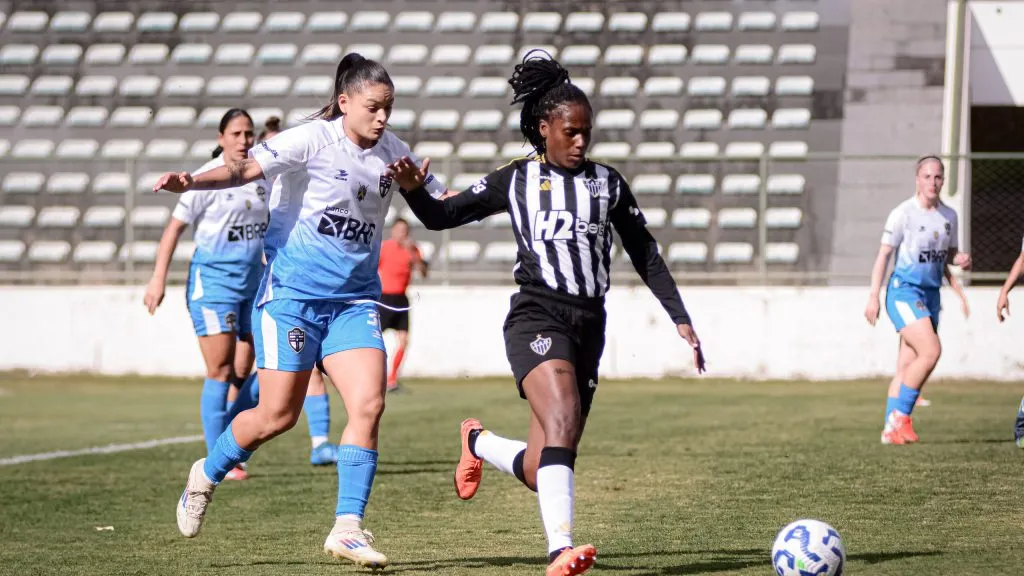 Jogo entre Real Brasília e Atlético-MG na Copa do Brasil Feminina