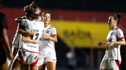 Meninas da Gávea comemoram classificação. Foto: Marlon Costa/AGIF