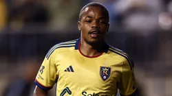 Andrés Gómez foi emprestado pelo Rennes ao Vasco; Corinthians quase contratou ponta colombiano