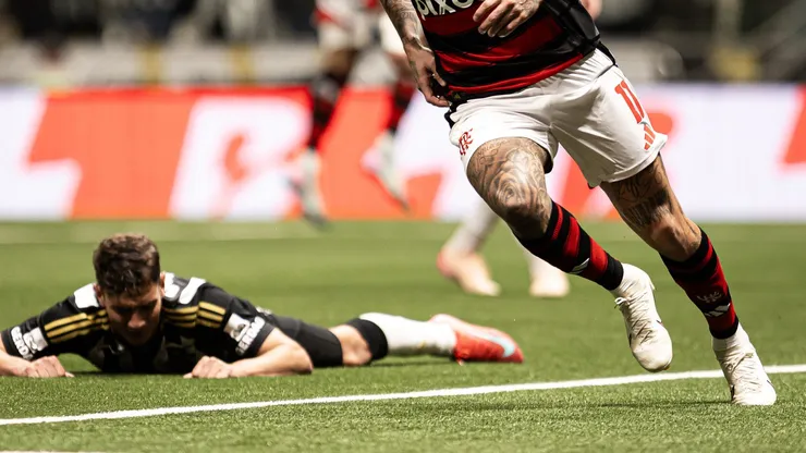 Natanael após lance com Cebolinha - Foto: Mateus Dutra/AGIF
