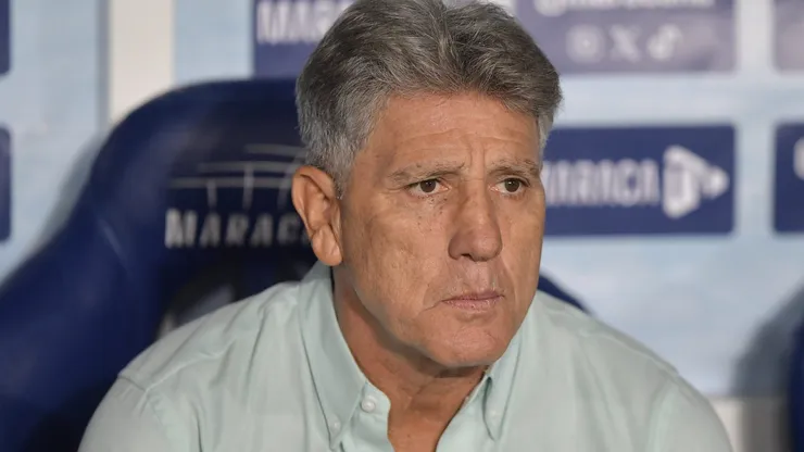 Renato alertou para a necessidade de mais um zagueiro