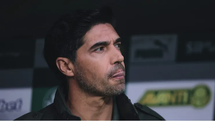 SP - SAO PAULO - 20/07/2025 - BRASILEIRO A 2025, PALMEIRAS X ATLETICO-MG - Abel Ferreira tecnico do Palmeiras durante partida contra o Atletico-MG no estadio Arena Allianz Parque pelo campeonato Brasileiro A 2025.