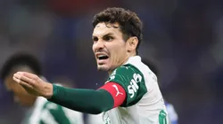 Raphael Veiga está em baixa no Palmeiras e clube árabe prepara proposta de compra pelo meia
