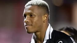 Danilo, jogador do Botafogo, durante chegada da equipe para partida contra o Bragantino no estadio Cicero De Souza Marques pelo campeonato Copa Do Brasil 2025. Foto: Joisel Amaral/AGIF