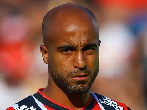 Sem dores, Lucas Moura joga contra o Vitória
