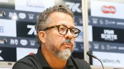 SP - SANTOS - 30/04/2025 - SANTOS, APRESENTACAO CLEBER XAVIER - SANTOS, CLEBER XAVIER, COLETIVA DE IMPRENSA COM O NOVO TREINADOR DO SANTOS FC, CLEBER XAVIER