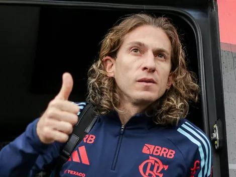 Filipe Luís recebe recado de auxiliar antes de Flamengo x Mirassol