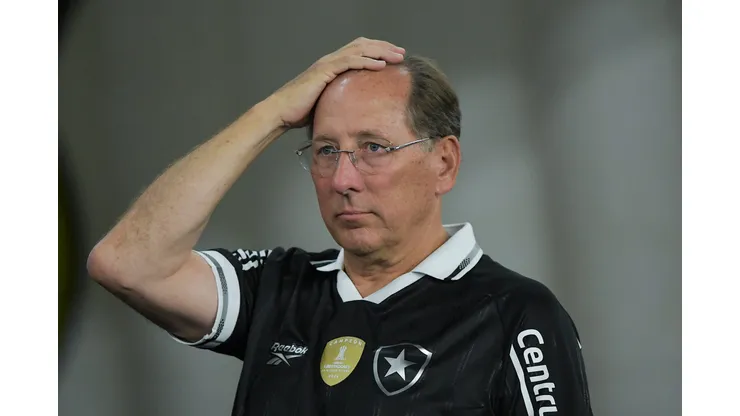 FIFA toma decisão que pode virar pesadelo para Textor e Botafogo. Foto: Thiago Ribeiro/AGIF