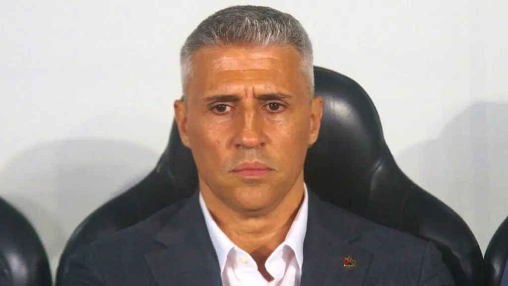 Crespo é o técnico do São Paulo. Foto: Gabriel Machado/AGIF