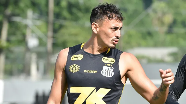 Diego Pituca jogador do Santos durante treino no Centro de Treinamento CT Rei Pele. Foto: JOTA ERRE/AGIF