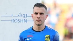 Marcelo Grohe of Al-Ittihad look on as they Marcelo Grohe, ex-goleiro do Grêmio, livre no mercado - Foto: Getty Images/Getty Images