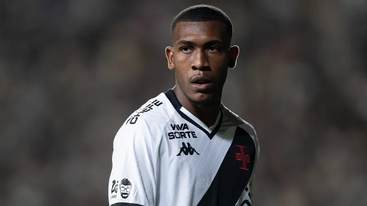 RJ - RIO DE JANEIRO - 07/08/2025 - COPA DO BRASIL 2025, VASCO X CSA - Rayan jogador do Vasco durante partida contra o CSA no estadio Sao Januario pelo campeonato Copa Do Brasil 2025. Foto: Jorge Rodrigues/AGIF
