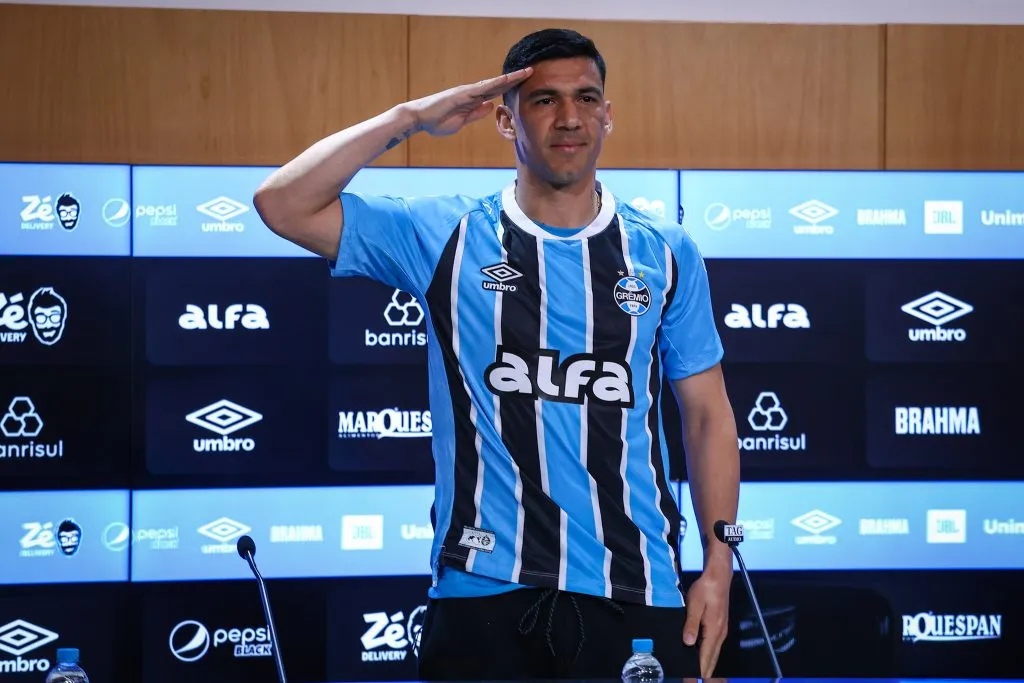 Balbuena deverá iniciar contra o Sport como titular do Grêmio – FOTO: LUCAS UEBEL/GREMIO FBPA