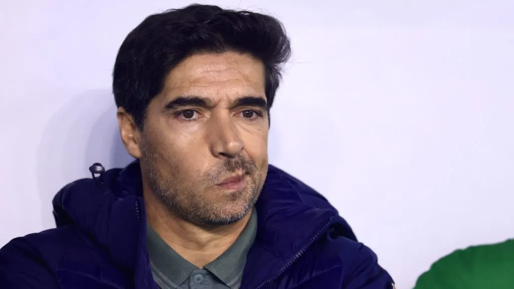 Abel Ferreira sério. Foto: Marcello Zambrana/AGIF