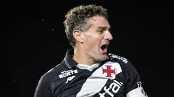 Vegetti, atacante do Vasco. Foto: Thiago Ribeiro/AGIF.