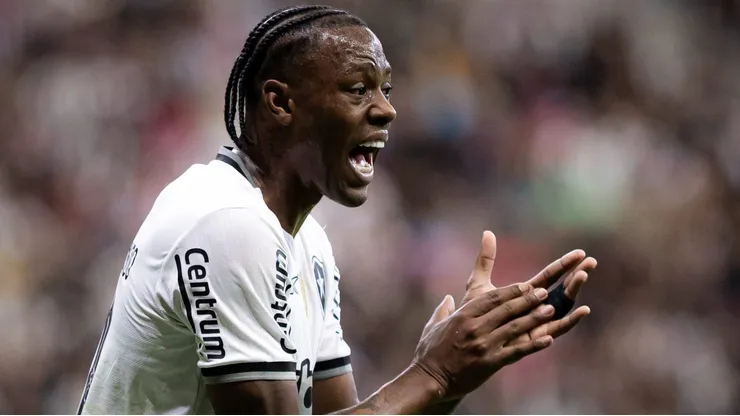 Kaio Pantaleão em partida pelo Botafogo. Foto: Isabela Azine/AGIF