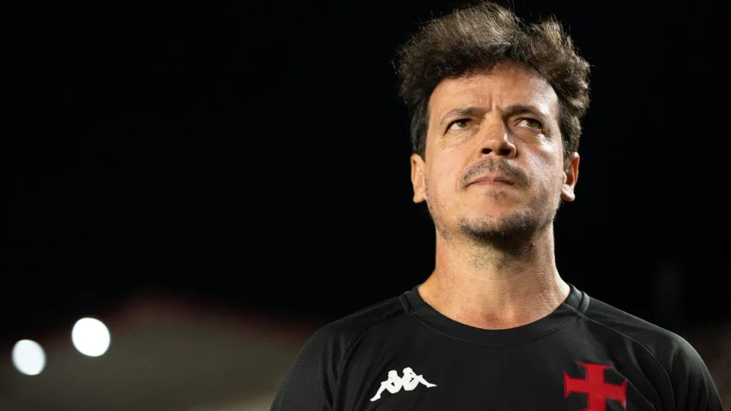 Fernando Diniz tecnico do Vasco durante partida contra o CSA no estadio Sao Januario pelo campeonato Copa Do Brasil 2025. Foto: Jorge Rodrigues/AGIF