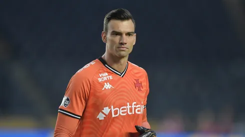 Léo Jardim é titular absoluto no Vasco. Foto: Thiago Ribeiro/AGIF