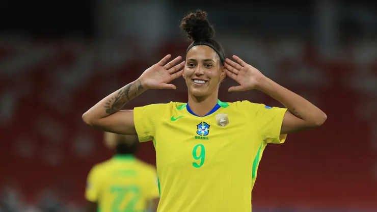 QUITO, ECUADOR - JULY 29: Amanda Gutierres of Brazil celebrates after scoring the team's fourth goal during the CONMEBOL Copa America Femenina 2025 Semifinal match between Brazil and Uruguay at Rodrigo Paz Delgado Stadium on July 29, 2025 in Quito, Ecuador. (Photo by Franklin Jacome/Getty Images)