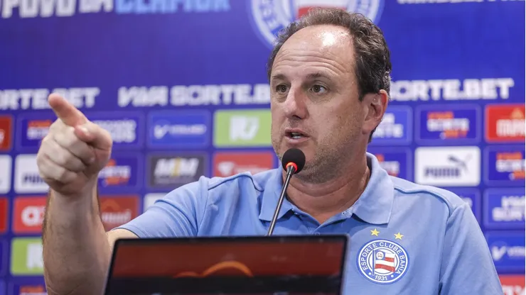 Rogério Ceni durante entrevista coletiva Foto: Rafael Rodrigues/EC Bahia