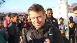 Seabra na chegada da delegação ao palco do jogo