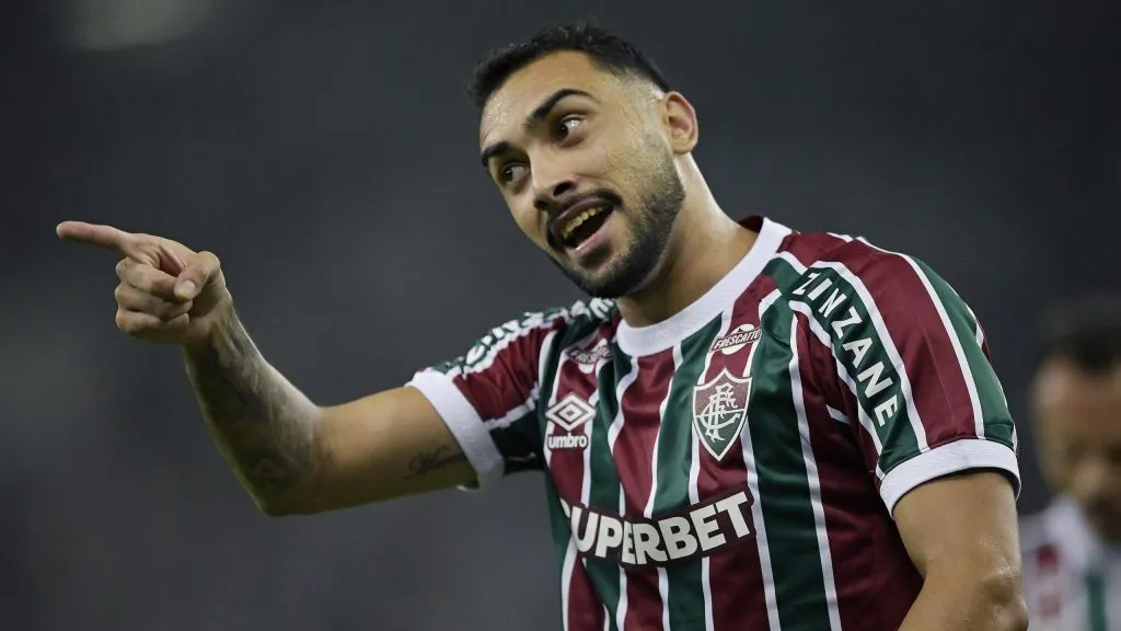 Freytes, defensor do Tricolor. Foto: Alexandre Loureiro/AGIF.