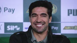 Abel Ferreira durante partida entre Palmeiras e Grêmio, no Allianz Parque, pelo Brasileirão.