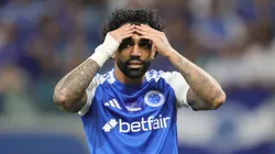 MG - BELO HORIZONTE - 10/08/2025 - BRASILEIRO A 2025, CRUZEIRO X SANTOS - Gabriel Barbosa jogador do Cruzeiro lamenta durante partida contra o Santos no estadio Mineirao pelo campeonato Brasileiro A 2025. Foto: Gilson Lobo/AGIF