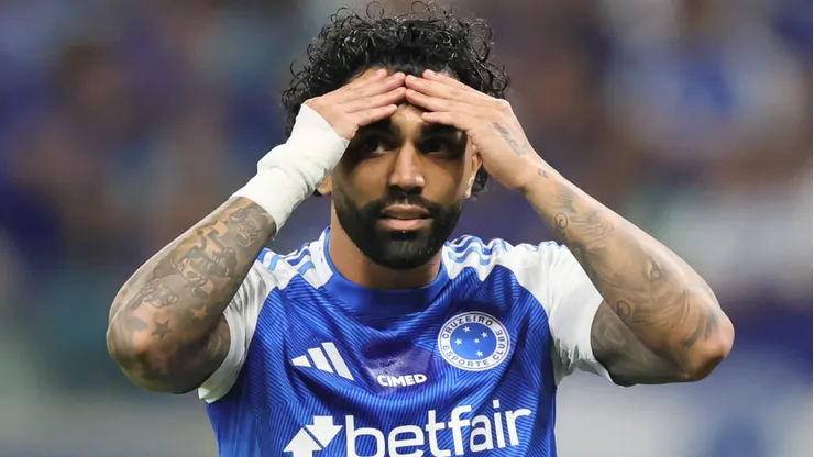 Gabigol lamenta ance no duelo contra o Santos
