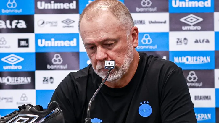 Mano Menezes durante entrevista coletiva após partida entre Grêmio e CSA, na Arena, pela Copa do Brasil.