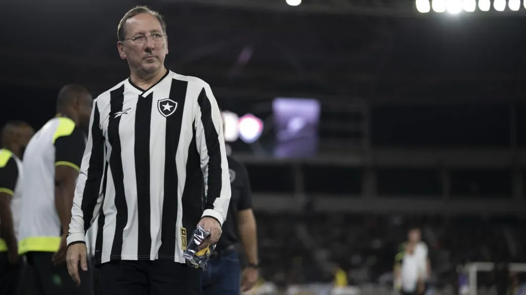 John Textor busca acertar a compra de um novo clube – Foto: Jorge Rodrigues/AGIF