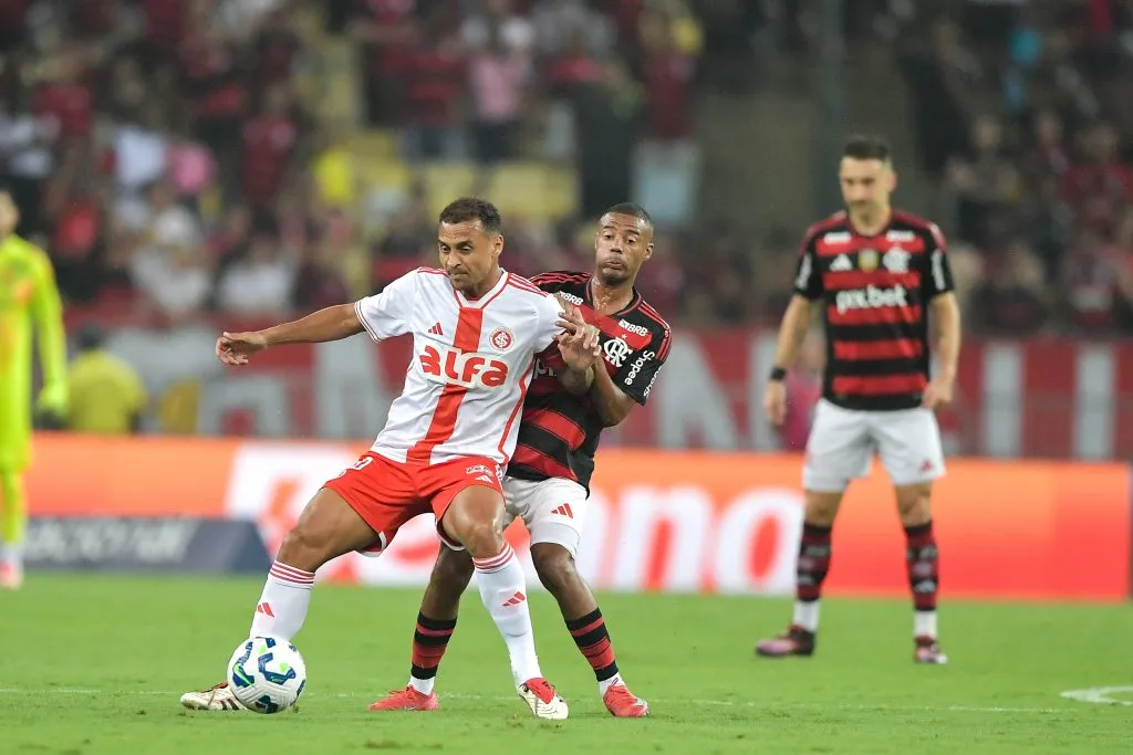 Alan Patrick jogador do Internacional durante partida contra o Flamengo –  Foto: Thiago Ribeiro/AGIF